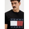 TOMMY HILFIGER TJM REG BIG FLAG SS TEE EXT BLACK DM0DM22645-BDS