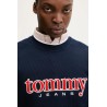 TOMMY HILFIGER TJM 90S TEXTURE GRAPHIC CREW DARK NIGHT NAVY DM0DM22373-C1G