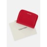 CALVIN KLEIN MEDIUM FLAP ZIP AROUND LEATHER RED WALLET LV04F1075G-XLL